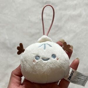 Smoko White Plush Keychain never used, stretchy band loop